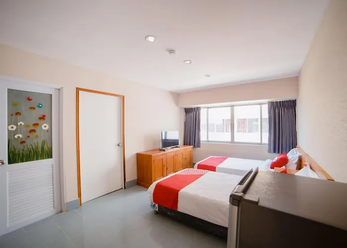 Hotel Oyo 602 L'hotel 3*
